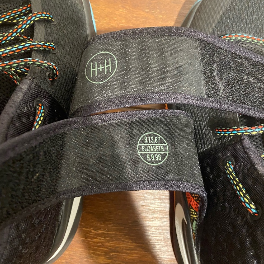 Nike Kyrie BHM 828375-099 Basketball shoes Power of One Size 6.5Y - Picture 7 of 10